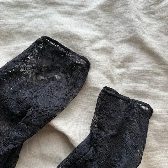 NWT Victoria’s Secret full body long sleeve black lace catsuit leotard one piece - Picture 5 of 6